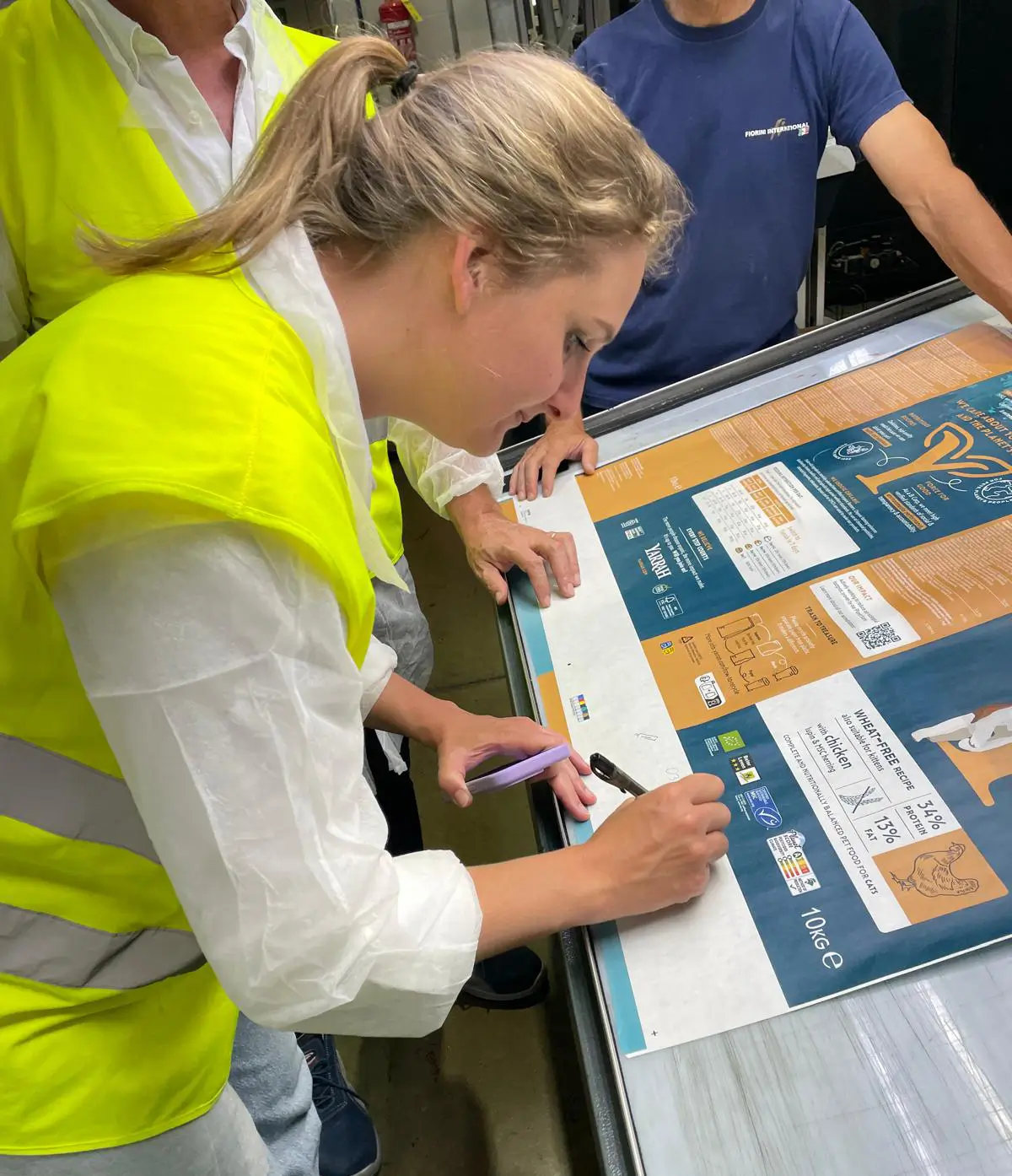 Yarrah paper bags – close-up